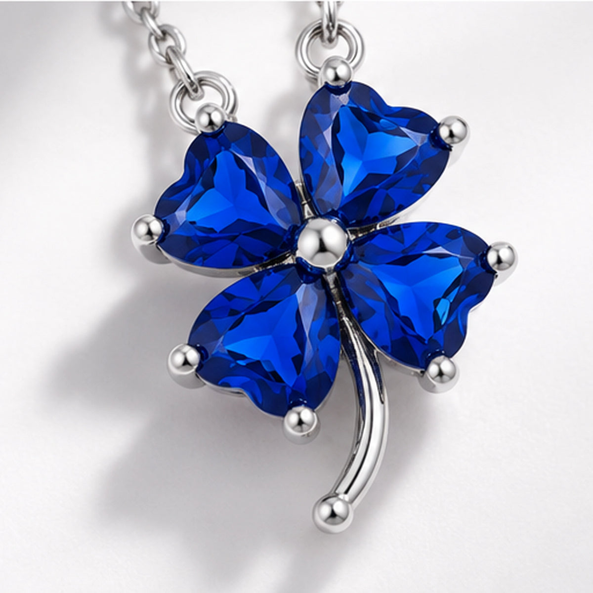 925 Sterling Silver Heart Clover Necklace