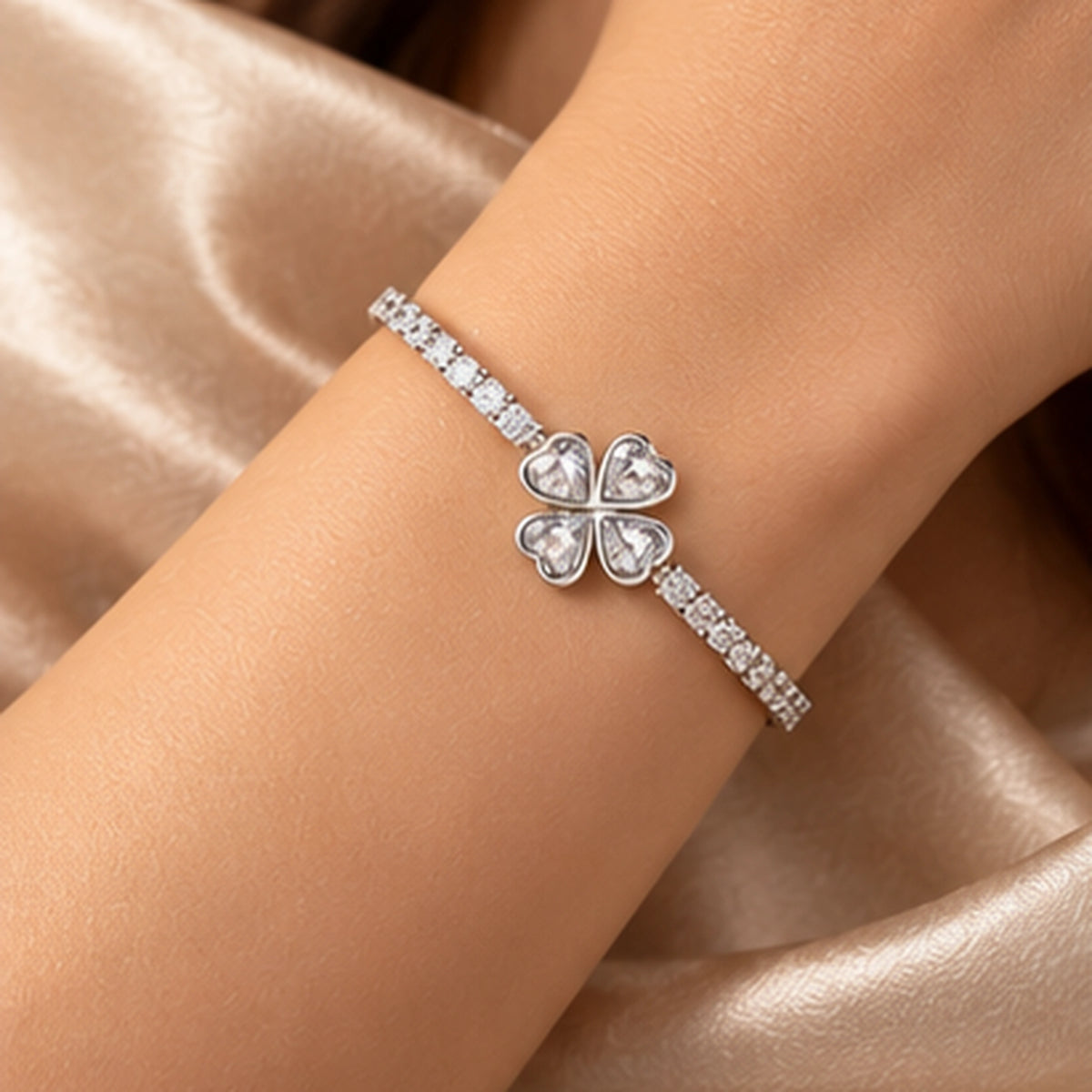 Luxe Clover Heart 925 Sterling Silver Stretch Bracelet