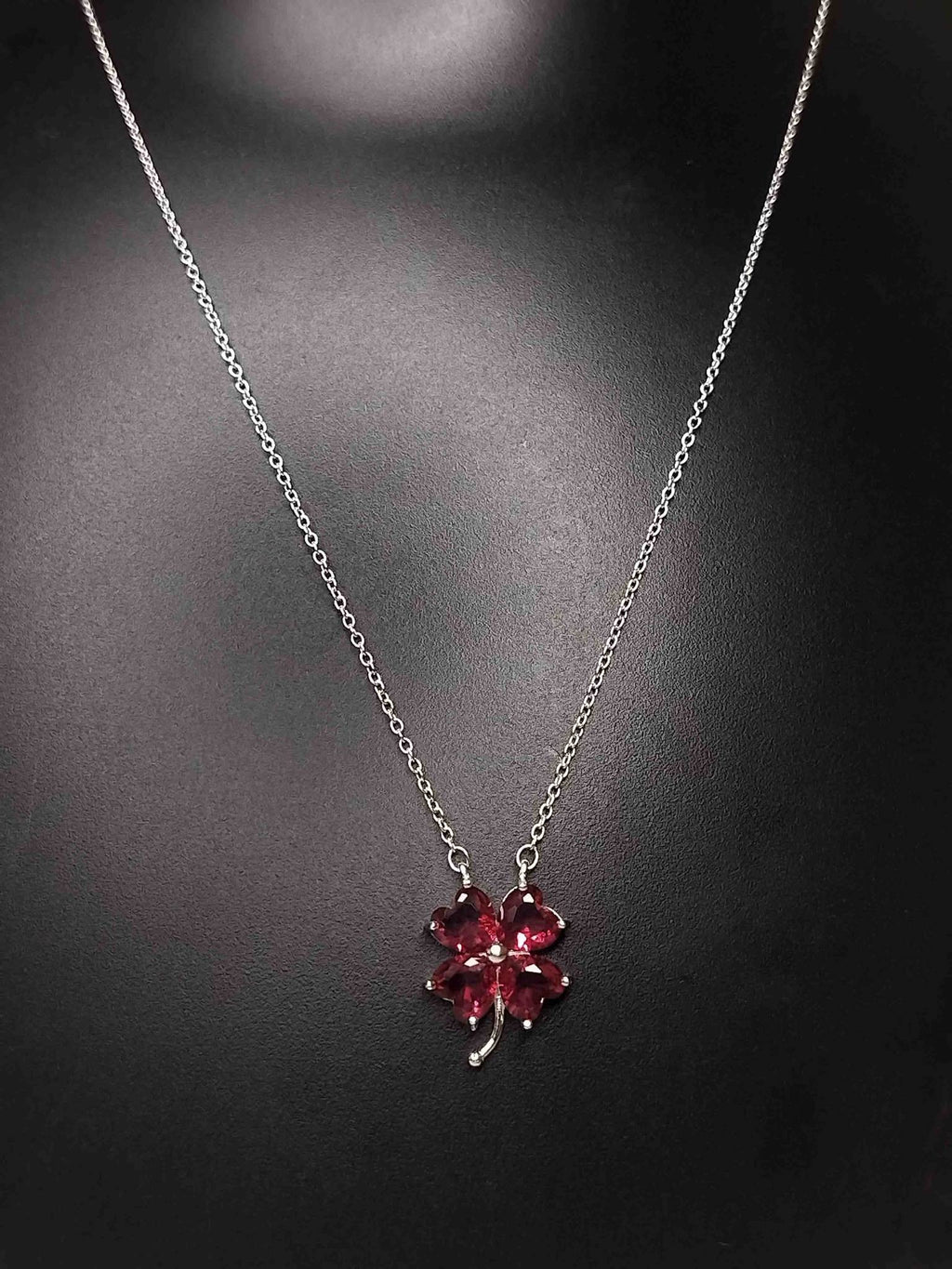 925 Sterling Silver Heart Clover Necklace
