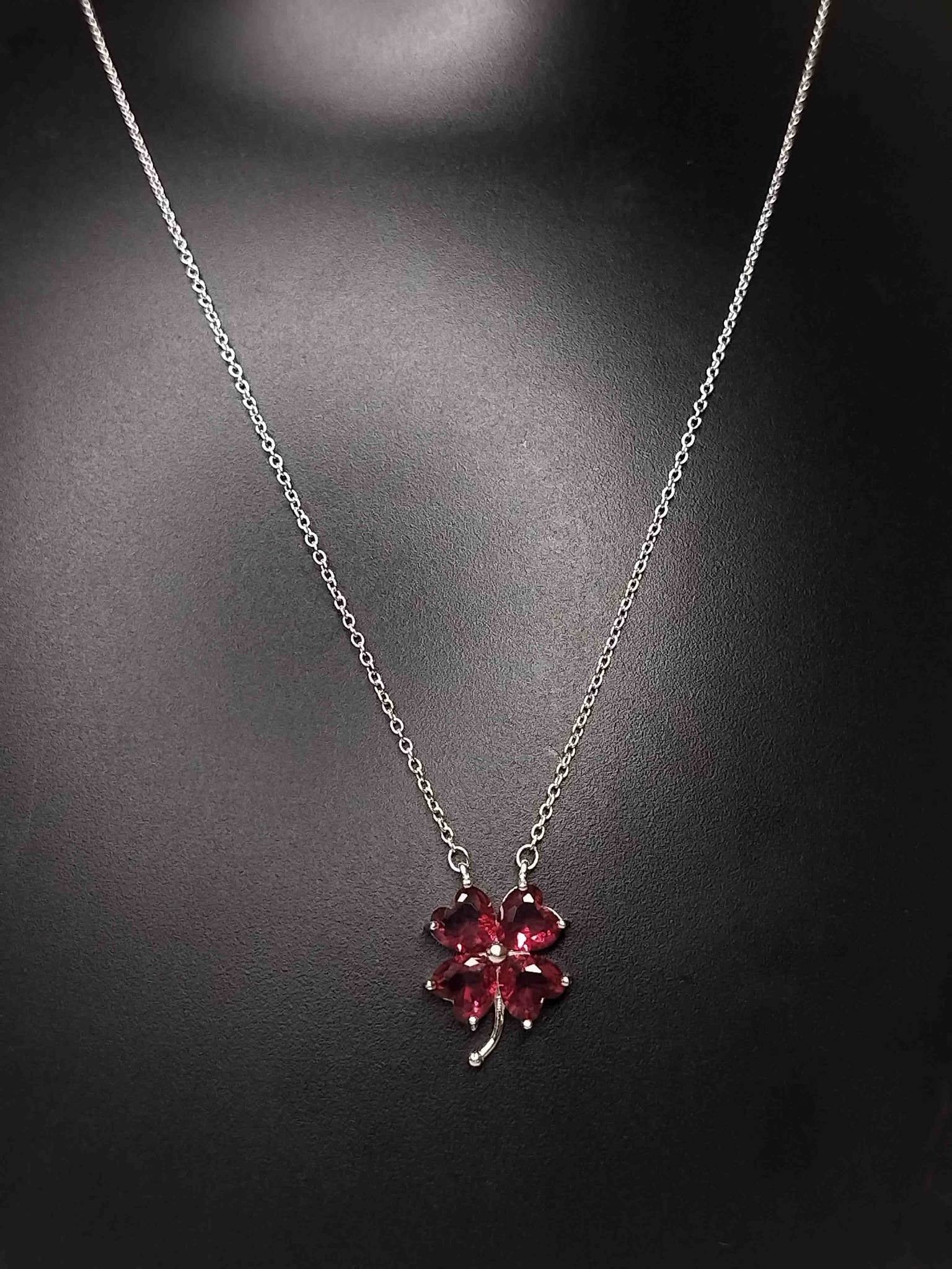 925 Sterling Silver Heart Clover Necklace