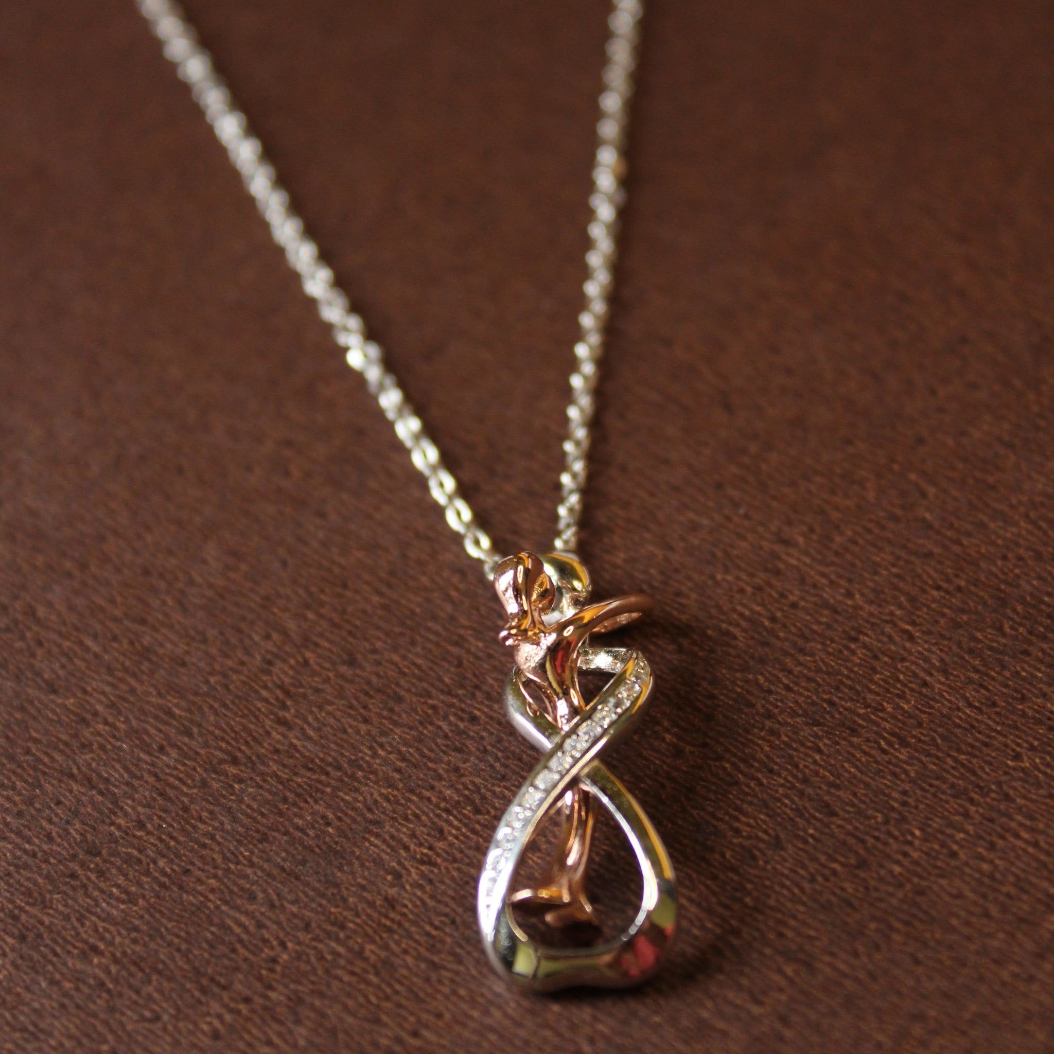 925 sterling silver couple hug infinity pendant