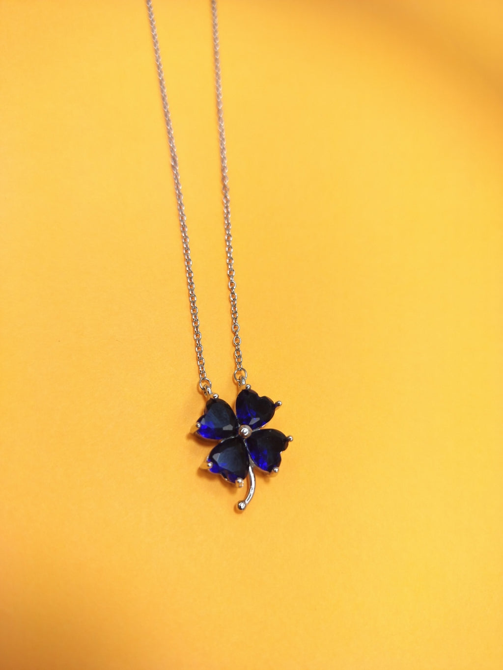 925 Sterling Silver Heart Clover Necklace