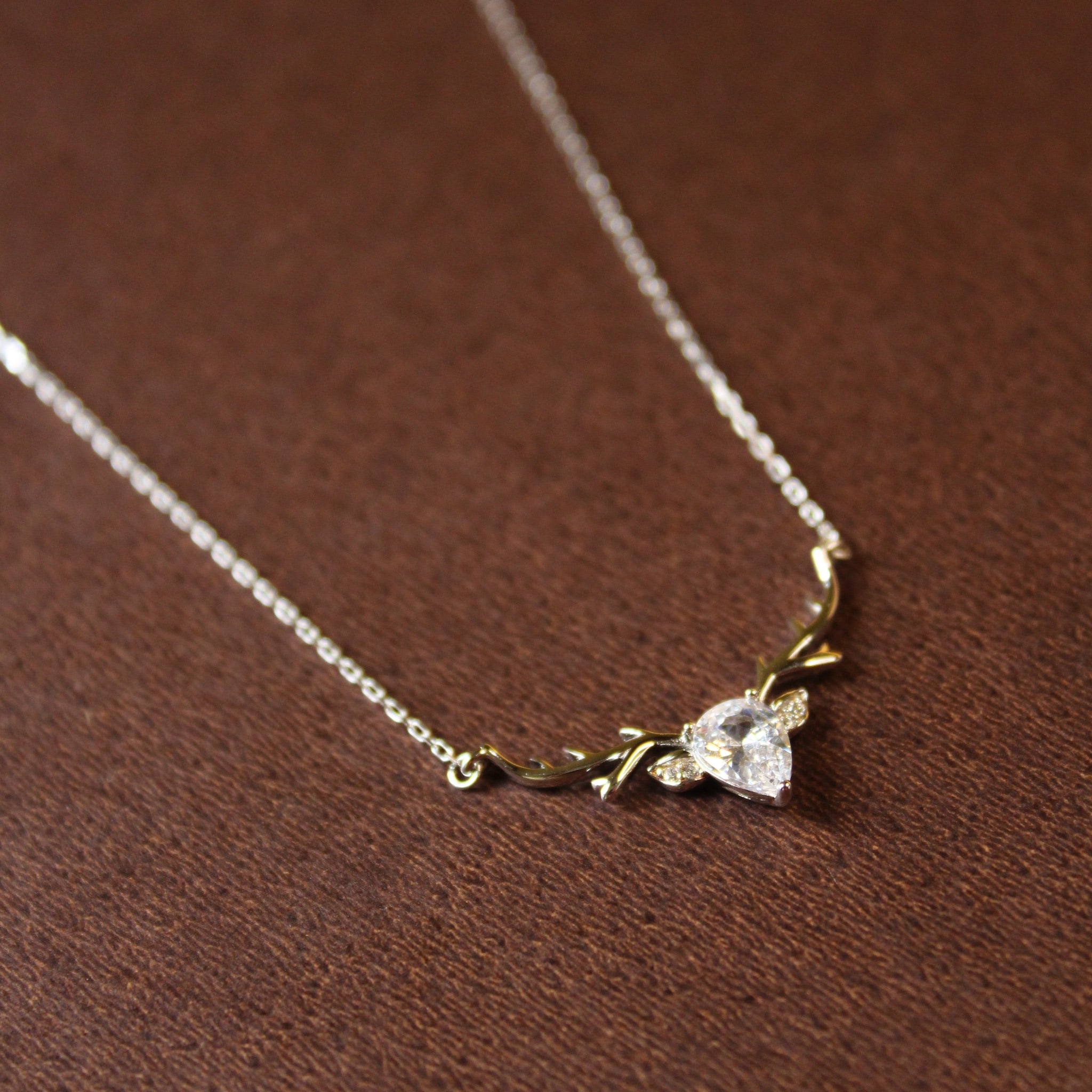925 Sterling Silver Deer Horn Necklace
