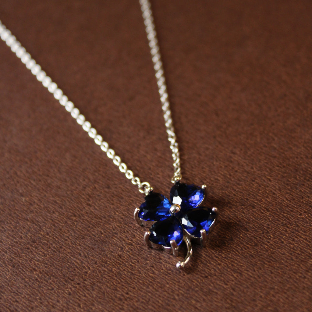 925 Sterling Silver Heart Clover Necklace